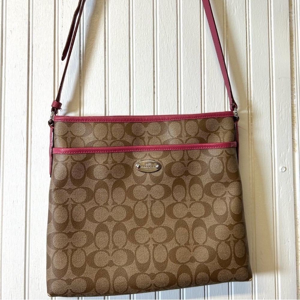 Coach Stylish Pink Handbag signature c pattern purse crossbody bag hangtag brown - Picture 3 of 7